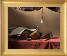 trois-mandolines-avec_nappe-rouge-rideau-et-pompom